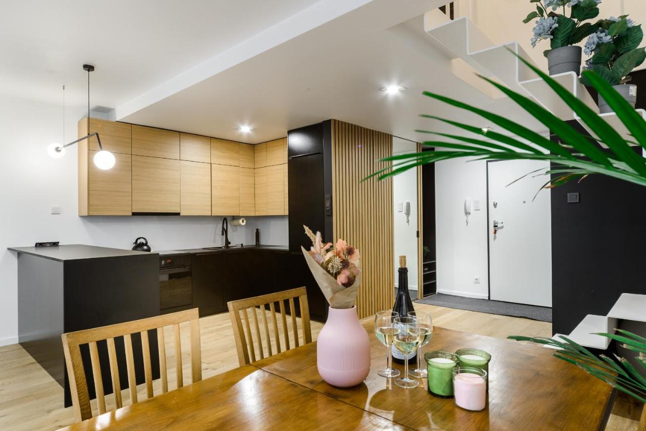Apartment Lumina With Balcony Overlooking The Park Lodz (Lodz)